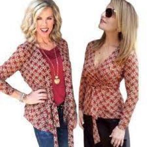 CAbi Ringleader Wrap Top XXL Style 3951
